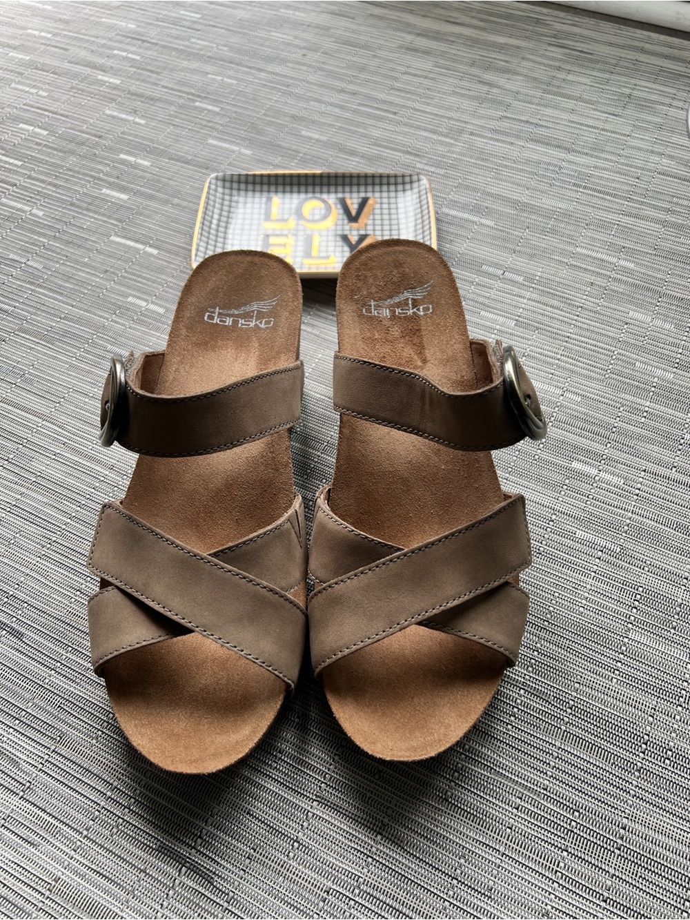 Dansko Women's Taupe Milled Nubuck Leather Susie Wedge Sandals - 38 (US 7)